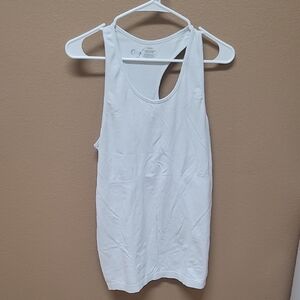 ZYIA Classic Tank Top 🩶🤍